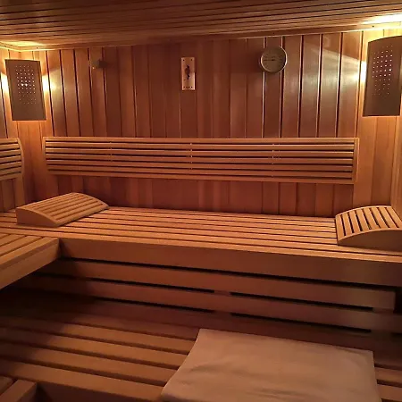 Fox Hole Alpesi faház *